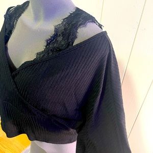 SHEIN Curve Plus Size 1XL (14) Lace Straps Long Sleeved Cold Shoulder Crop Top